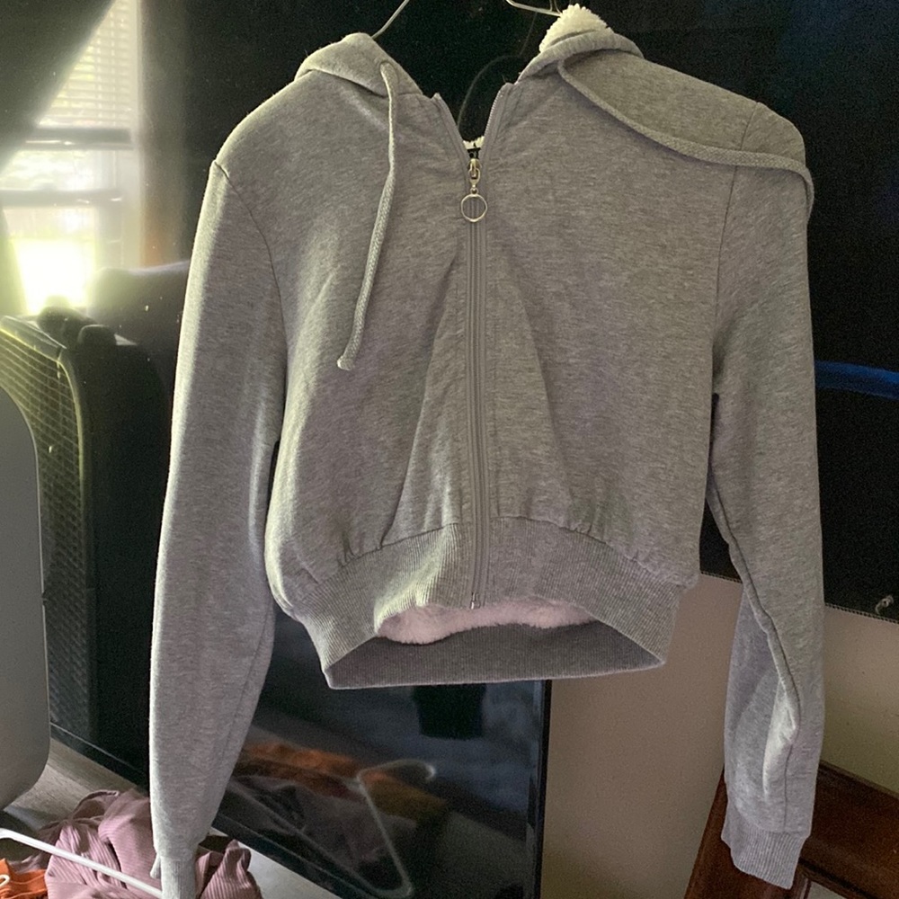 Cropped sherpa zip up